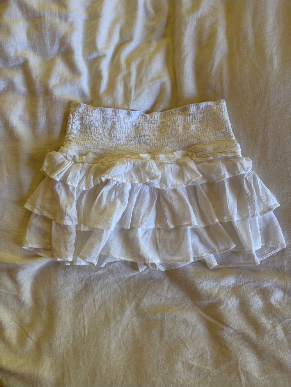 H&M White Ruffled Skort with Smocked Waist